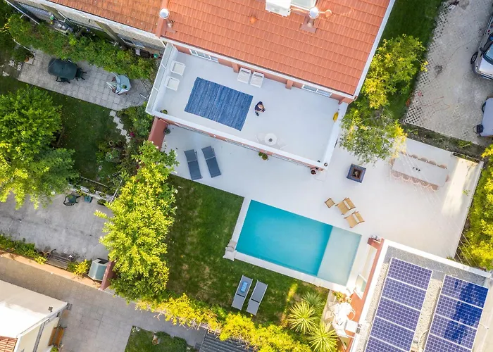 Casa Dos Pinheiros 109 - Private With Pool & Heated Villa